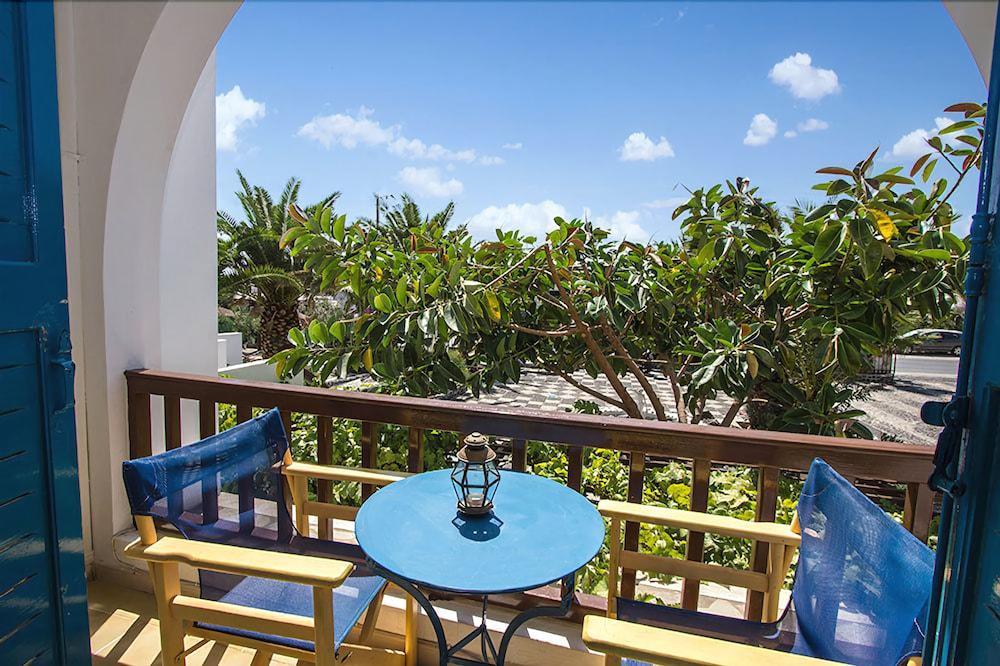 Hotel Petra Nera Perissa  Exterior foto