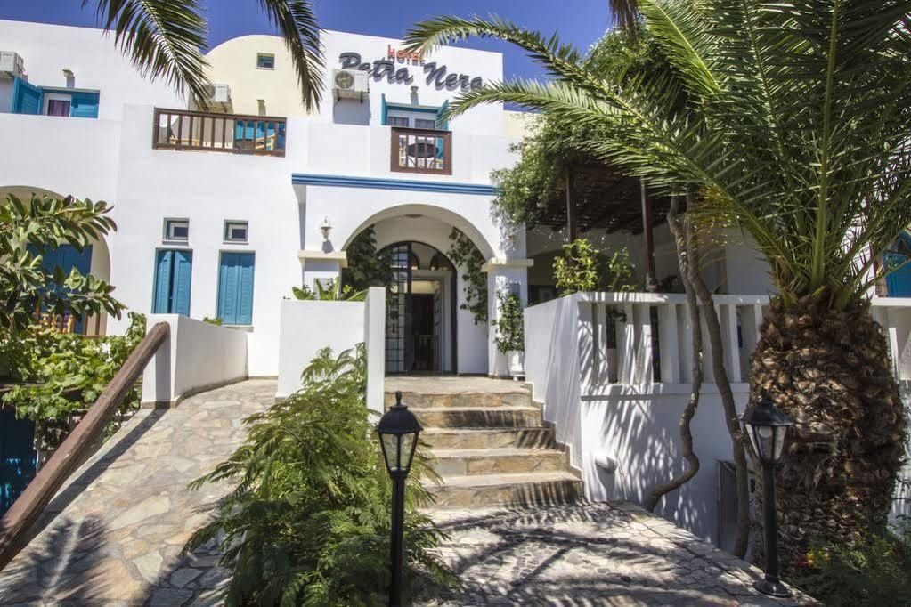 Hotel Petra Nera Perissa  Exterior foto